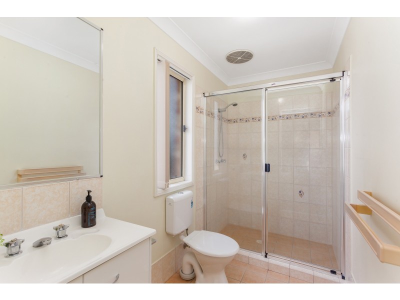 36 Tipuana Drive, Elanora QLD 4221