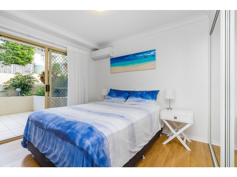 4/40-42 Dutton Street, Coolangatta QLD 4225