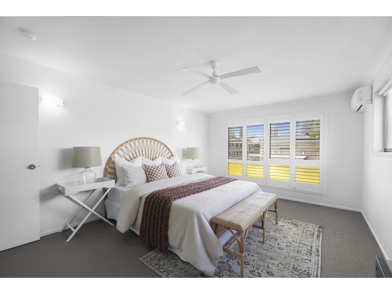 1/1 Havana Key, Broadbeach Waters QLD 4218