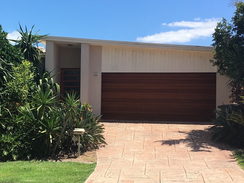 1/2 Orchid Tree Court, Robina QLD 4226