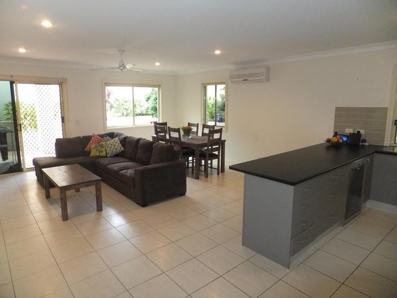 1/2 Orchid Tree Court, Robina QLD 4226