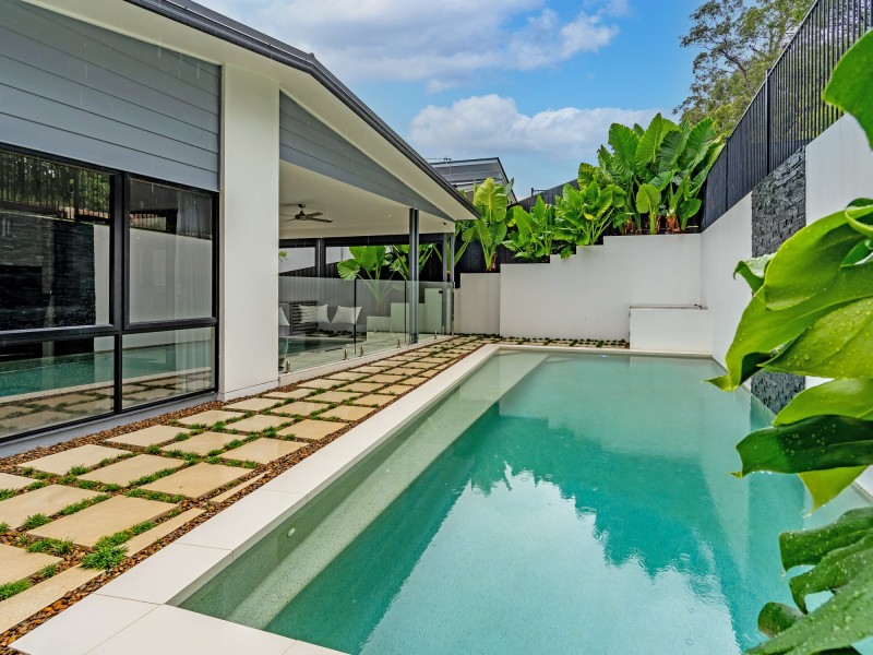 17 Greenview Place, Reedy Creek QLD 4227