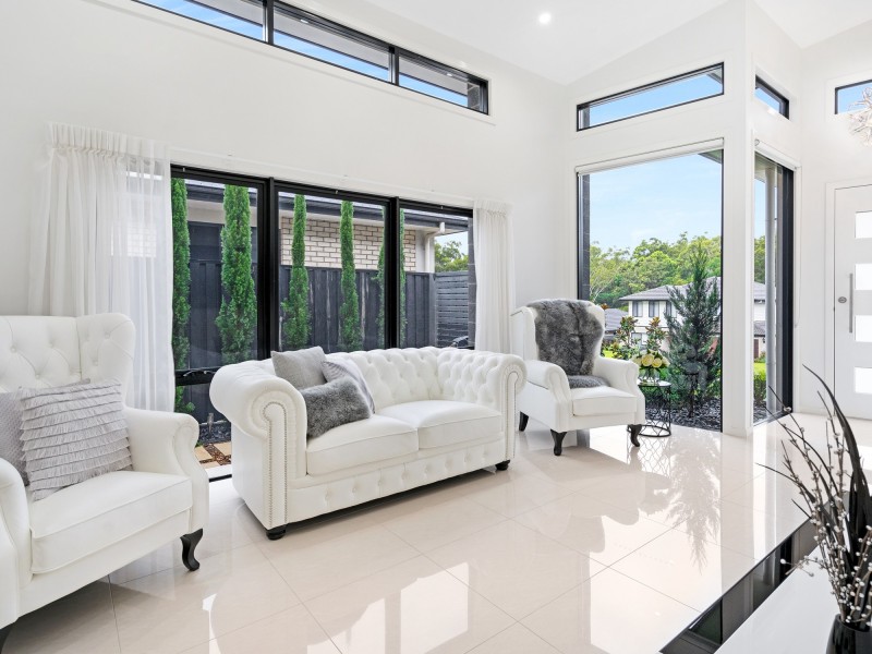 17 Greenview Place, Reedy Creek QLD 4227