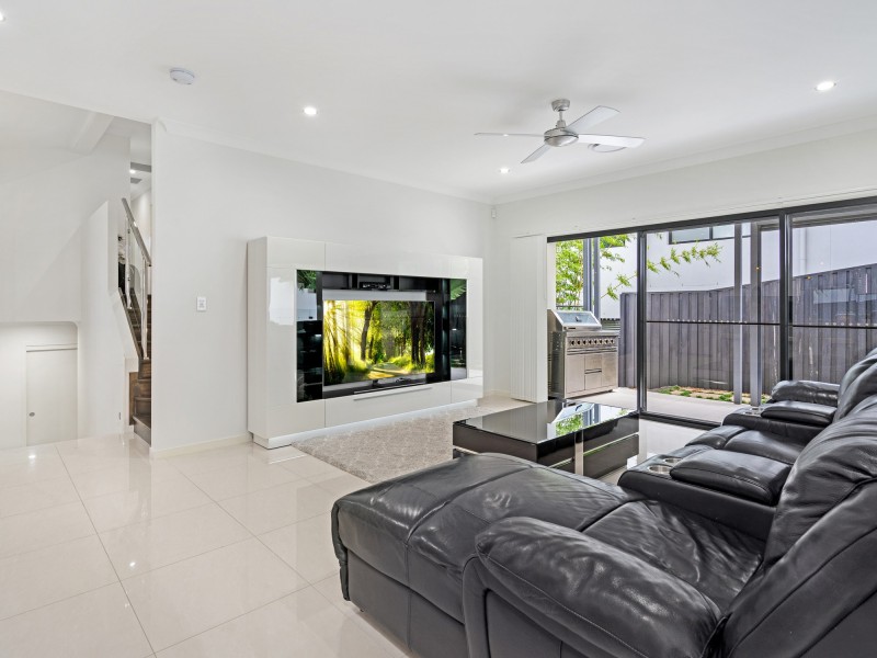 17 Greenview Place, Reedy Creek QLD 4227
