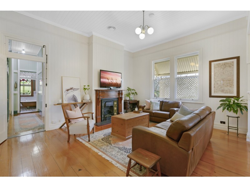 14 Plantation Road, Burleigh Heads QLD 4220