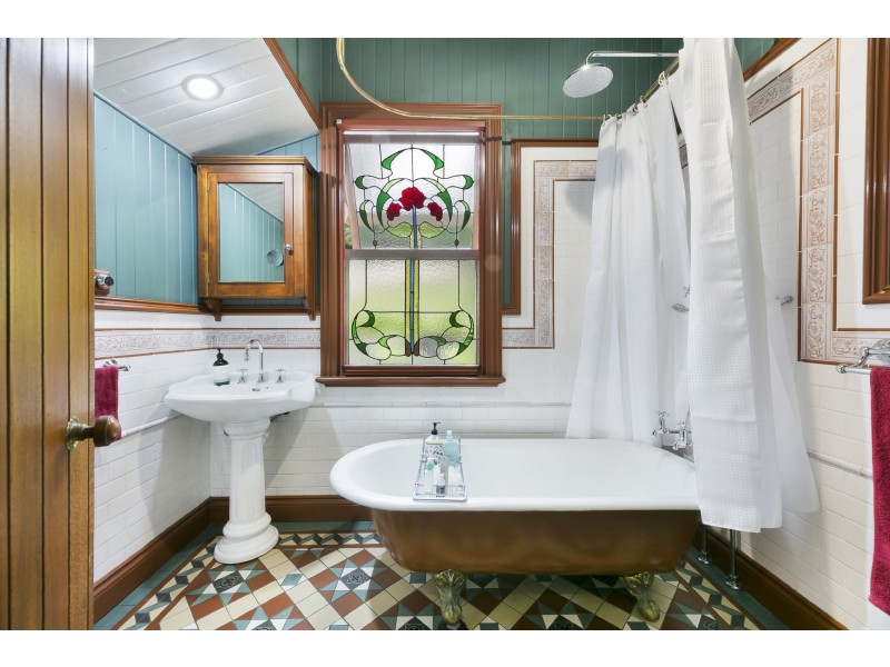 14 Plantation Road, Burleigh Heads QLD 4220