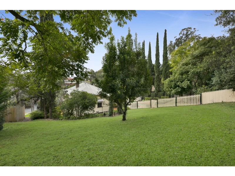 14 Plantation Road, Burleigh Heads QLD 4220