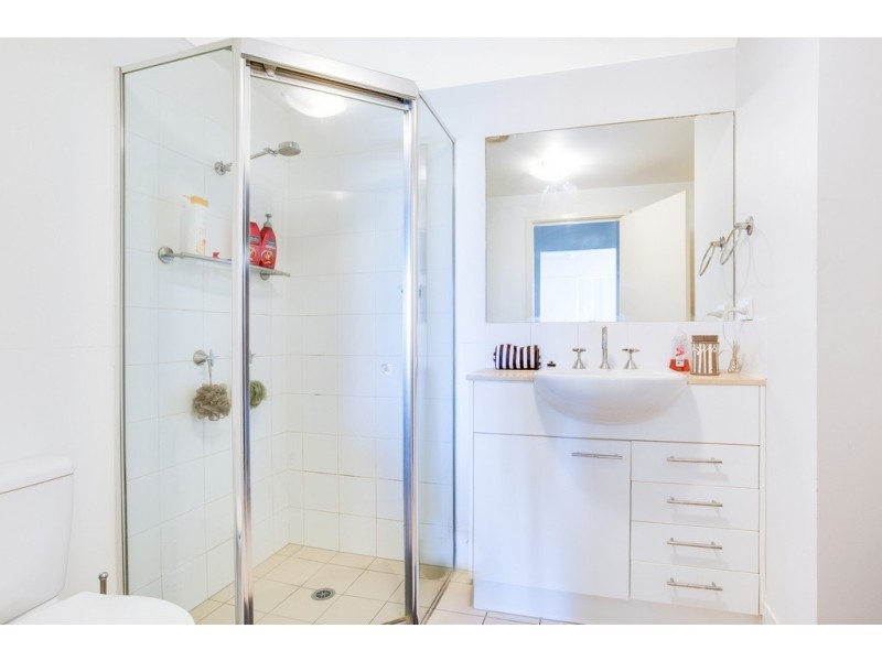 51/98 University Drive, Varsity Lakes QLD 4227