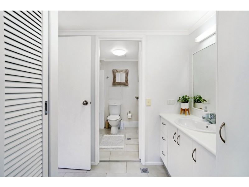 201/1-8 Paradise Island, Surfers Paradise QLD 4217