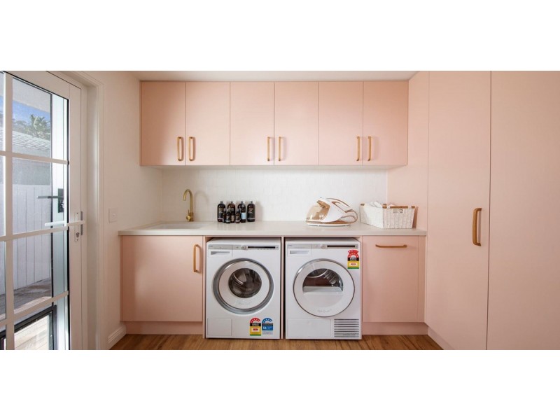 24 Driver Court, Mermaid Waters QLD 4218