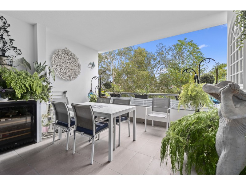17i/20 Bayview Street, Runaway Bay QLD 4216