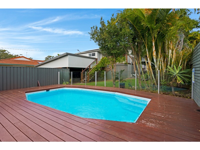 6 Tangerine Row, Ashmore QLD 4214