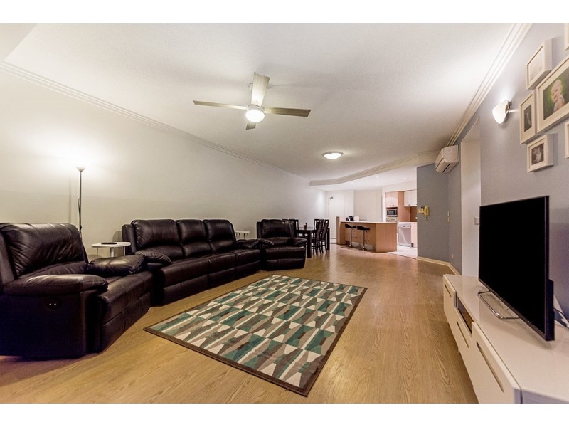 5/253 Varsity Parade, Varsity Lakes QLD 4227