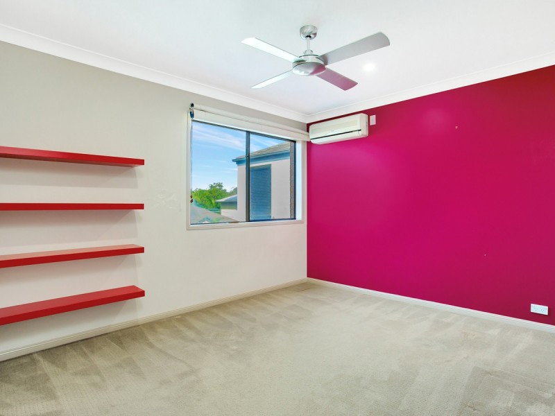 65 Azzurra Drive, Varsity Lakes QLD 4227