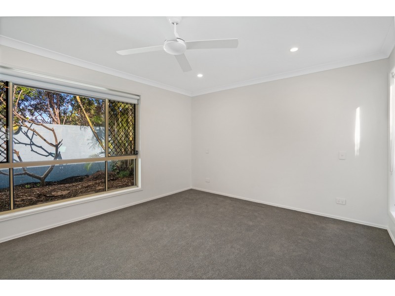 34 Massachusetts Court, Varsity Lakes QLD 4227