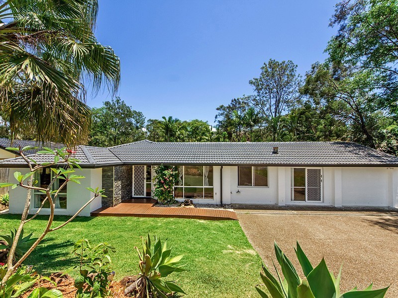 16 Springvale Street, Robina QLD 4226