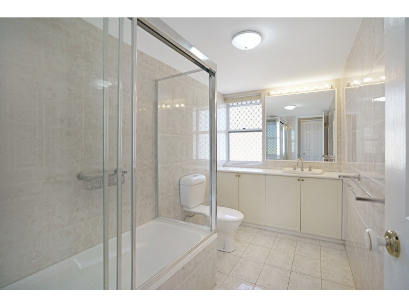 3/24-26 Peerless Avenue, Mermaid Beach QLD 4218
