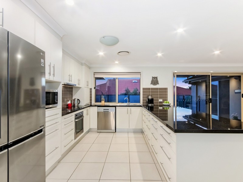 16 Hewson Court, Mudgeeraba QLD 4213