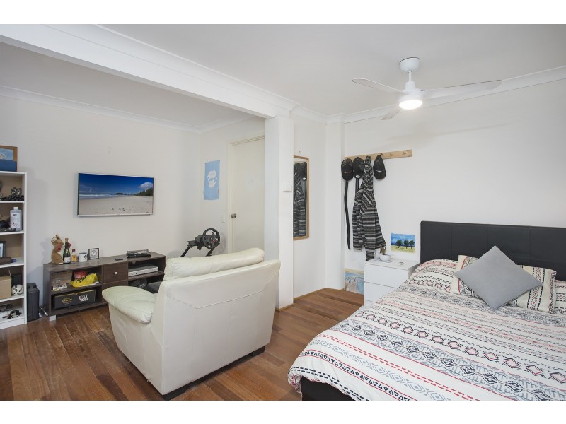 11 Sonia Street, Miami QLD 4220