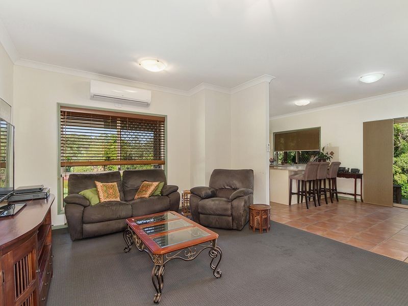 92 Waters Road, Bonogin QLD 4213