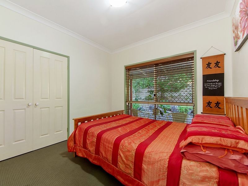 92 Waters Road, Bonogin QLD 4213