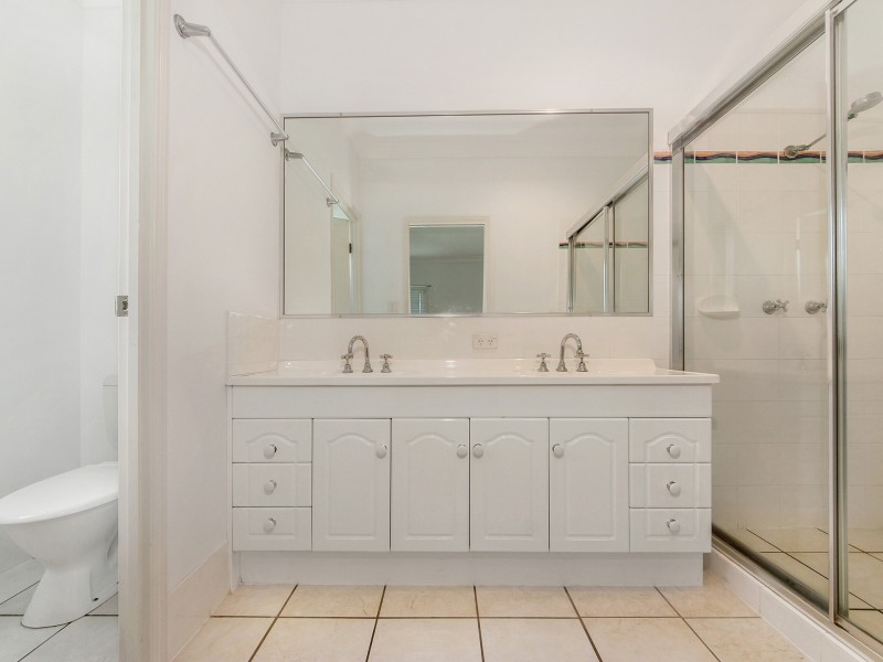 25 Cordata Court, Robina QLD 4226