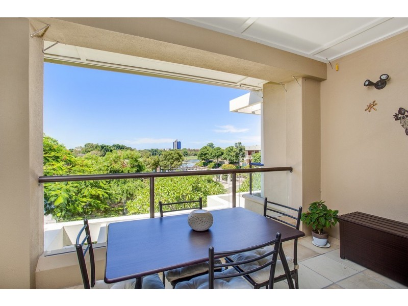 14/600 Glades Drive, Robina QLD 4226