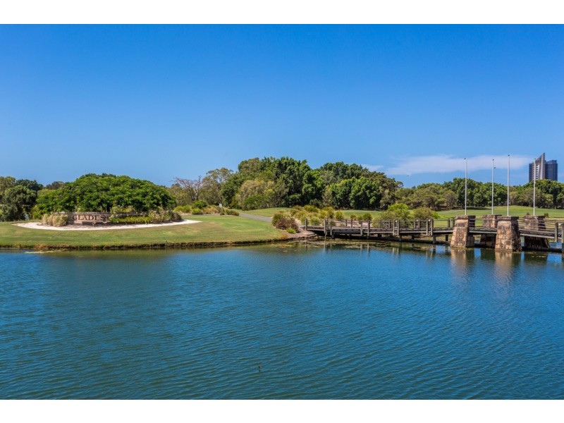 14/600 Glades Drive, Robina QLD 4226