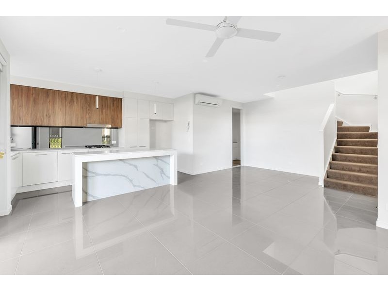 10/37 Sickle Avenue, Hope Island QLD 4212