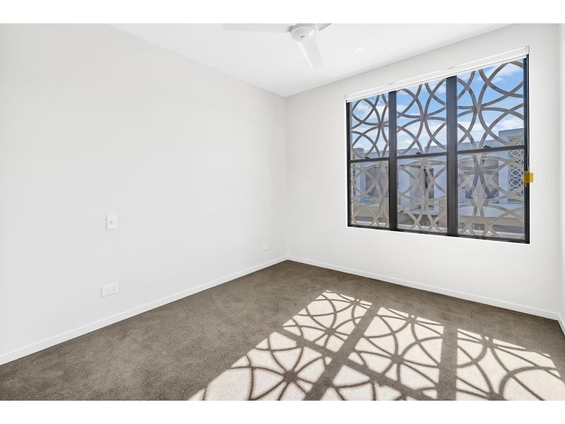 10/37 Sickle Avenue, Hope Island QLD 4212