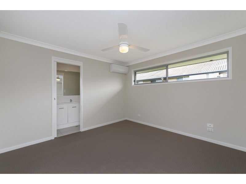 9 Banks Drive, Ormeau QLD 4208