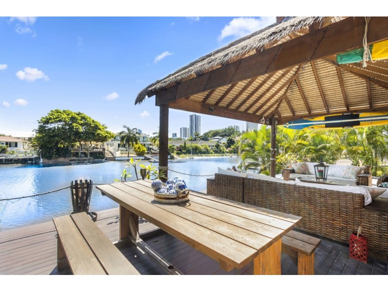 14 Rebecca Court, Broadbeach Waters QLD 4218