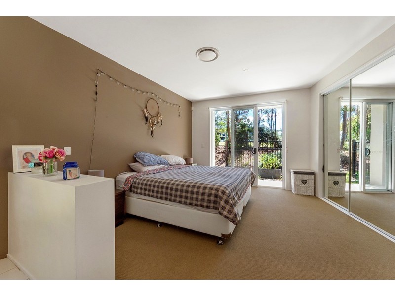 8/11 Cezaire Avenue, Varsity Lakes QLD 4227