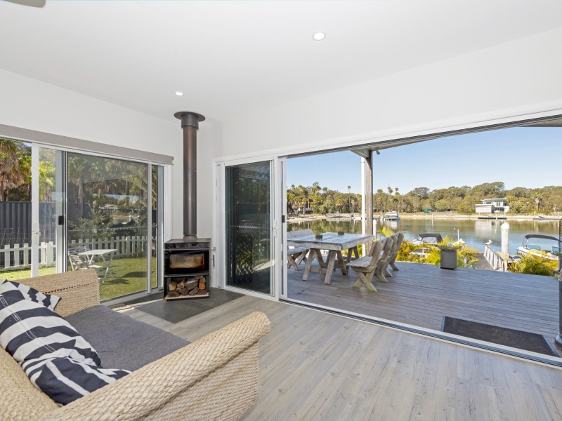 134 Bruce Small Drive, South Stradbroke QLD 4216