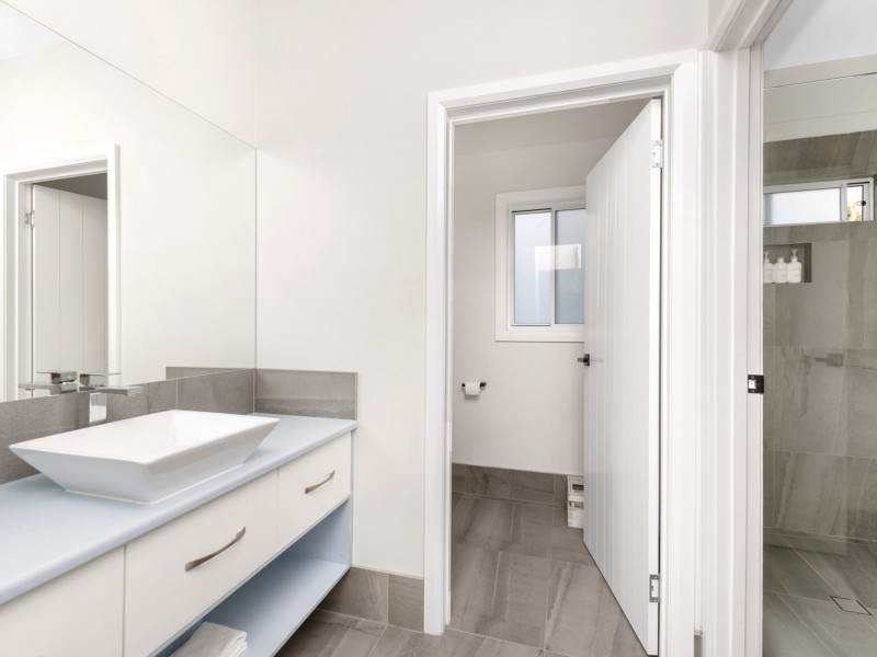 134 Bruce Small Drive, South Stradbroke QLD 4216