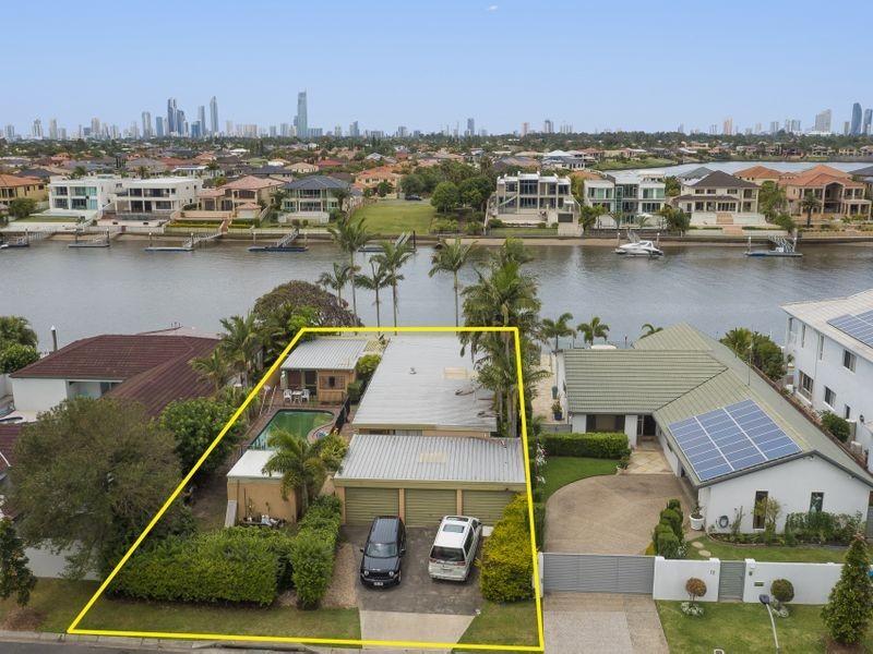 10 Witt Avenue, Carrara QLD 4211