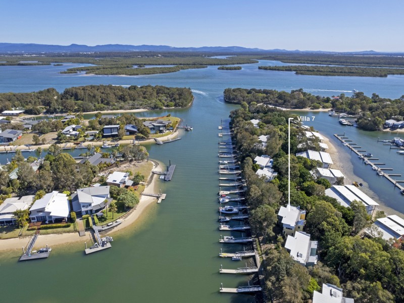 Villa 7 Island Street, South Stradbroke QLD 4216