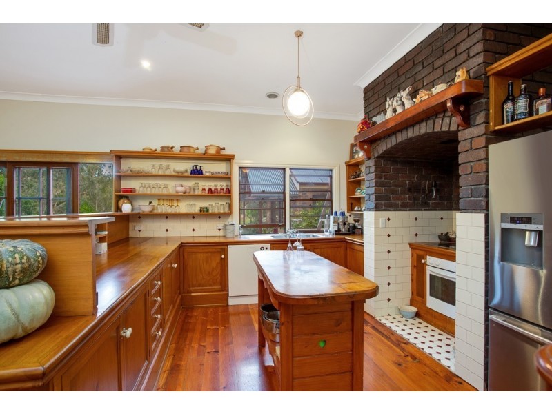 8 Heather Street, Tallebudgera QLD 4228