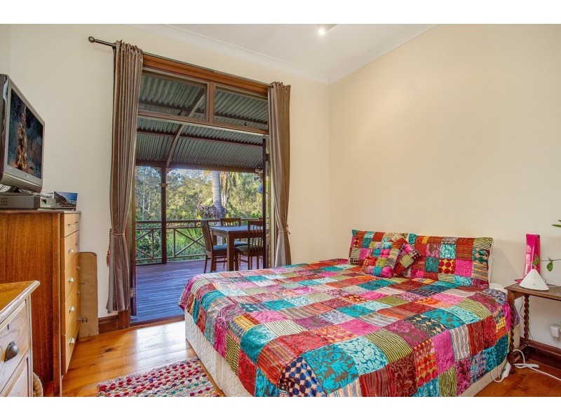 8 Heather Street, Tallebudgera QLD 4228