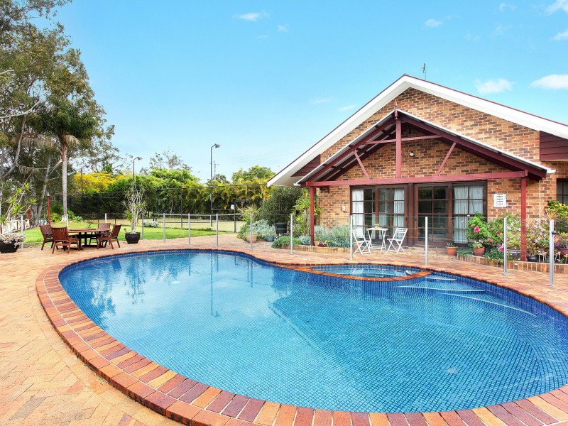 8 Heather Street, Tallebudgera QLD 4228