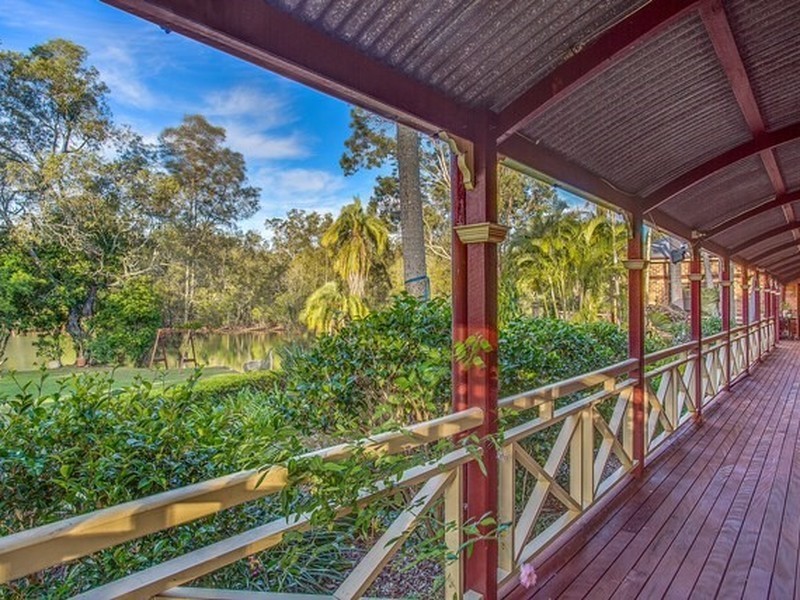 8 Heather Street, Tallebudgera QLD 4228
