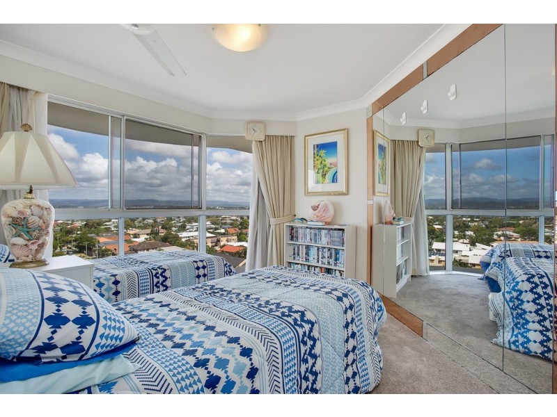 8C/3 Second Avenue, Burleigh Heads QLD 4220