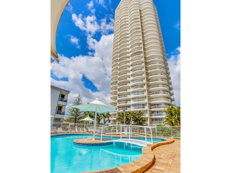 8C/3 Second Avenue, Burleigh Heads QLD 4220