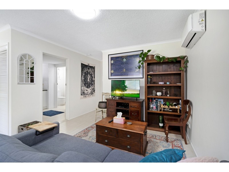 4/18 White Street, Southport QLD 4215