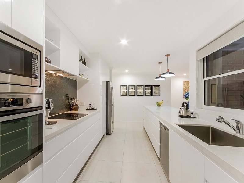 8 Kirribilli Court, Robina QLD 4226