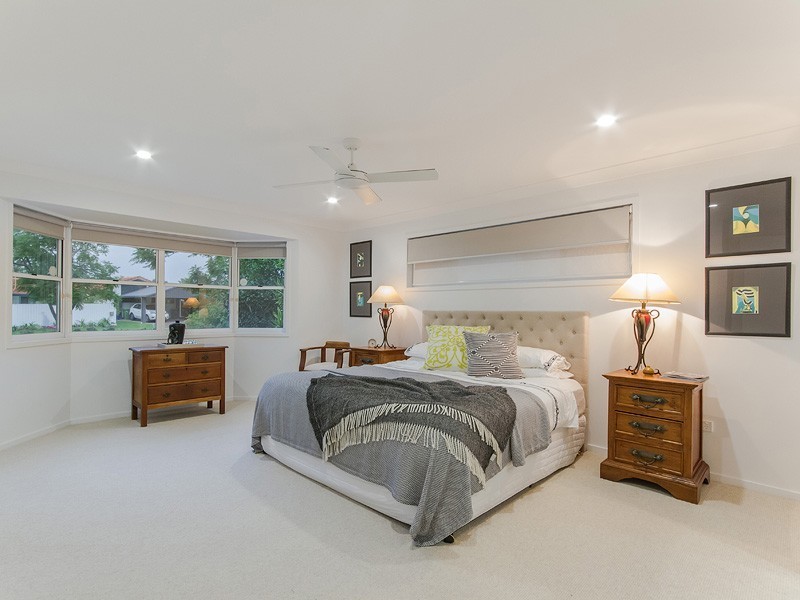 8 Kirribilli Court, Robina QLD 4226