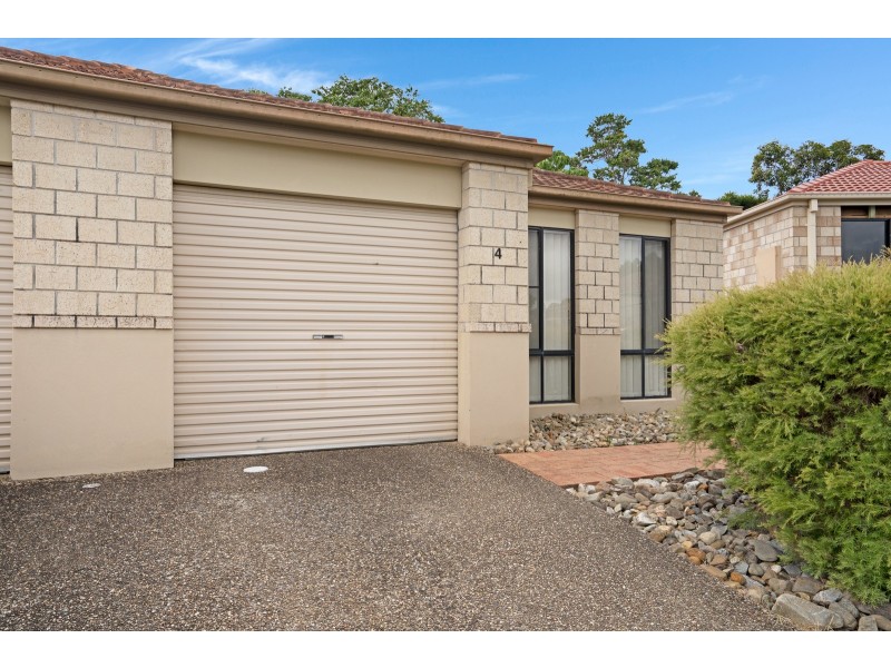4/24 Amsonia Court, Arundel QLD 4214