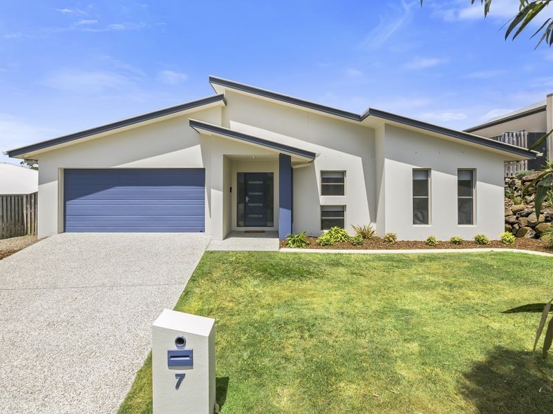 7 Peregrine Street, Reedy Creek QLD 4227