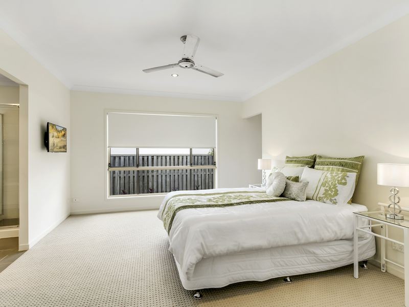 7 Peregrine Street, Reedy Creek QLD 4227