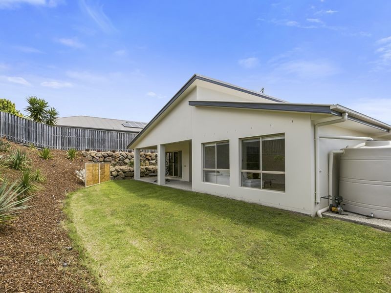 7 Peregrine Street, Reedy Creek QLD 4227